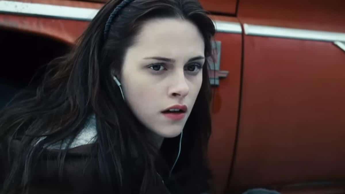 Top 40 Introverted and Shy Female Characters in Film and Television - Bella Swan