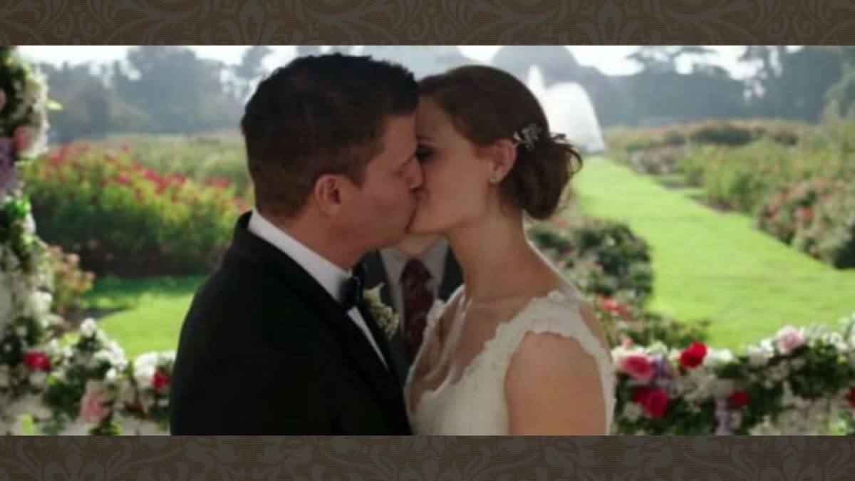 Booth (David Boreanaz) and Brennan (Emily Deschanel) get married.