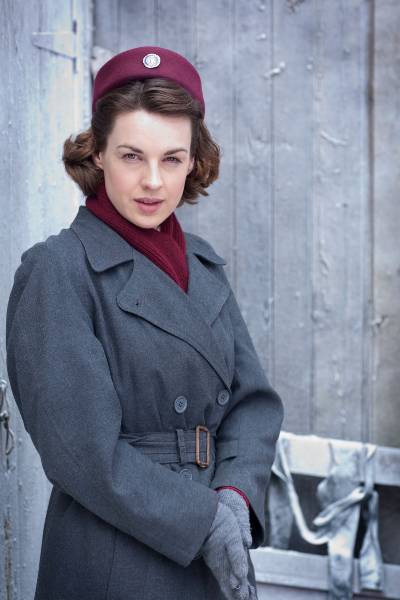 Jessica Raine in Call the Midwife; best period dramas on Netflix