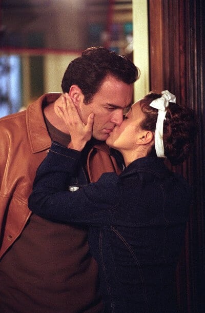 Charmed: Cole and Phoebe kiss