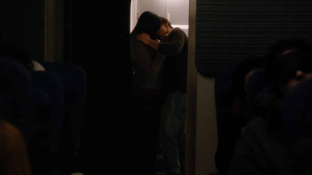 Danny and Mindy kissing