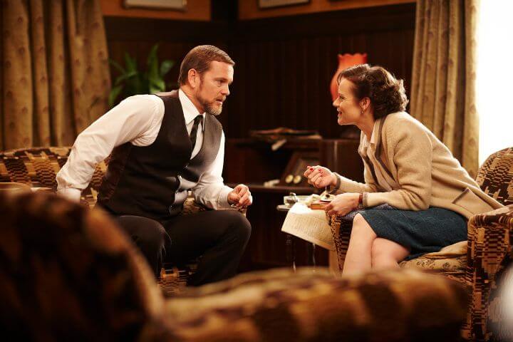 Craig McLachlan (Dr. Lucien Blake) and Nadine Garner (Jean Beazley) in Doctor Blake Mysteries