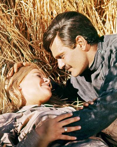 doctor zhivago publicity still with Julie Christie and Omar Sharif