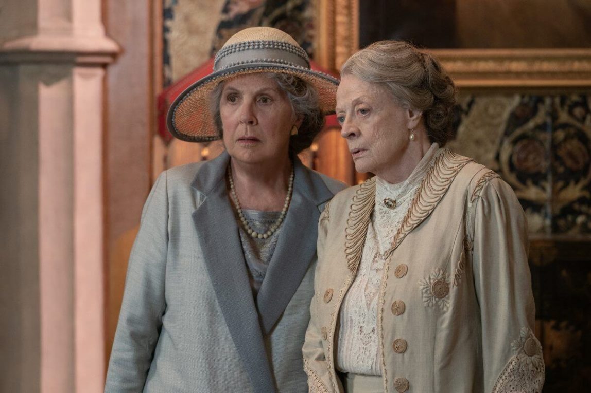 Penelope Wilton stars as Isobel Merton and Maggie Smith as Violet Grantham in DOWNTON ABBEY: A New Era