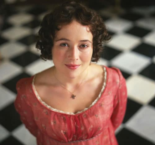 Jennifer Ehle as Elizabeth Bennet