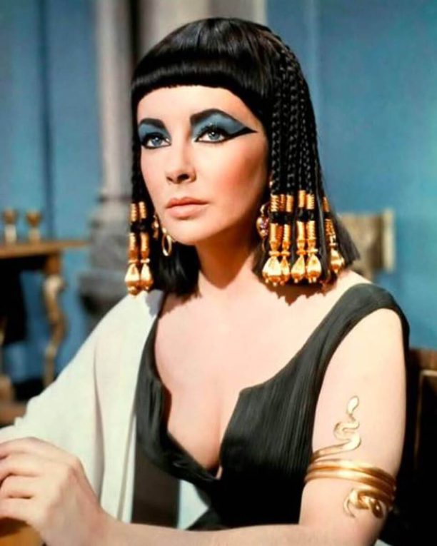 Elizabeth Taylor as Cleopatra wearing full costume