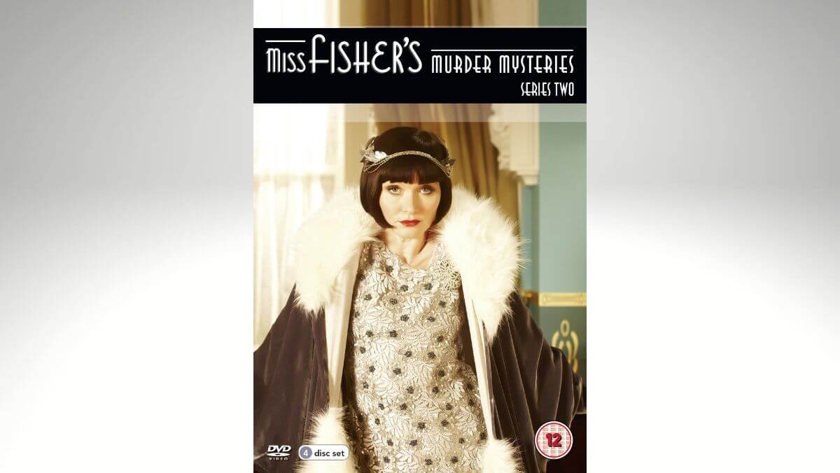 Miss Fisher from Miss Fisher's Murder Mysteries - Halloween Costume Ideas