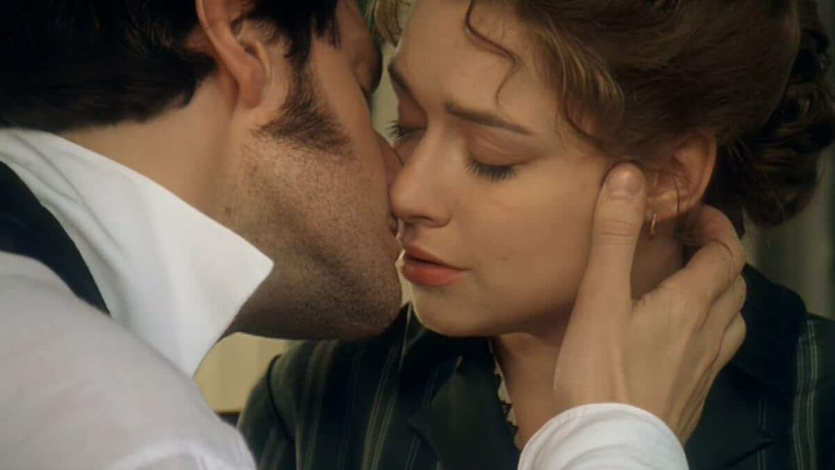 North and South - Margaret Hale and Mr. John Thornton romantic moment featured image with the two about to kiss