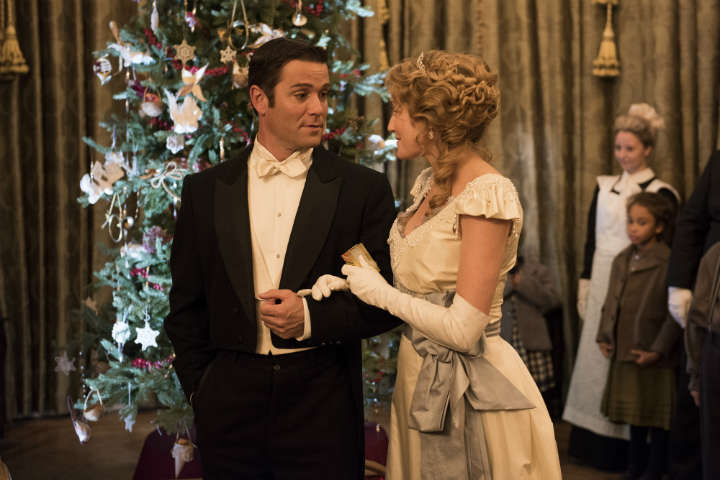 Murdoch Mysteries publicity still