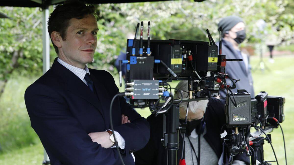 Shaun Evans Behind the scenes of Endeavour