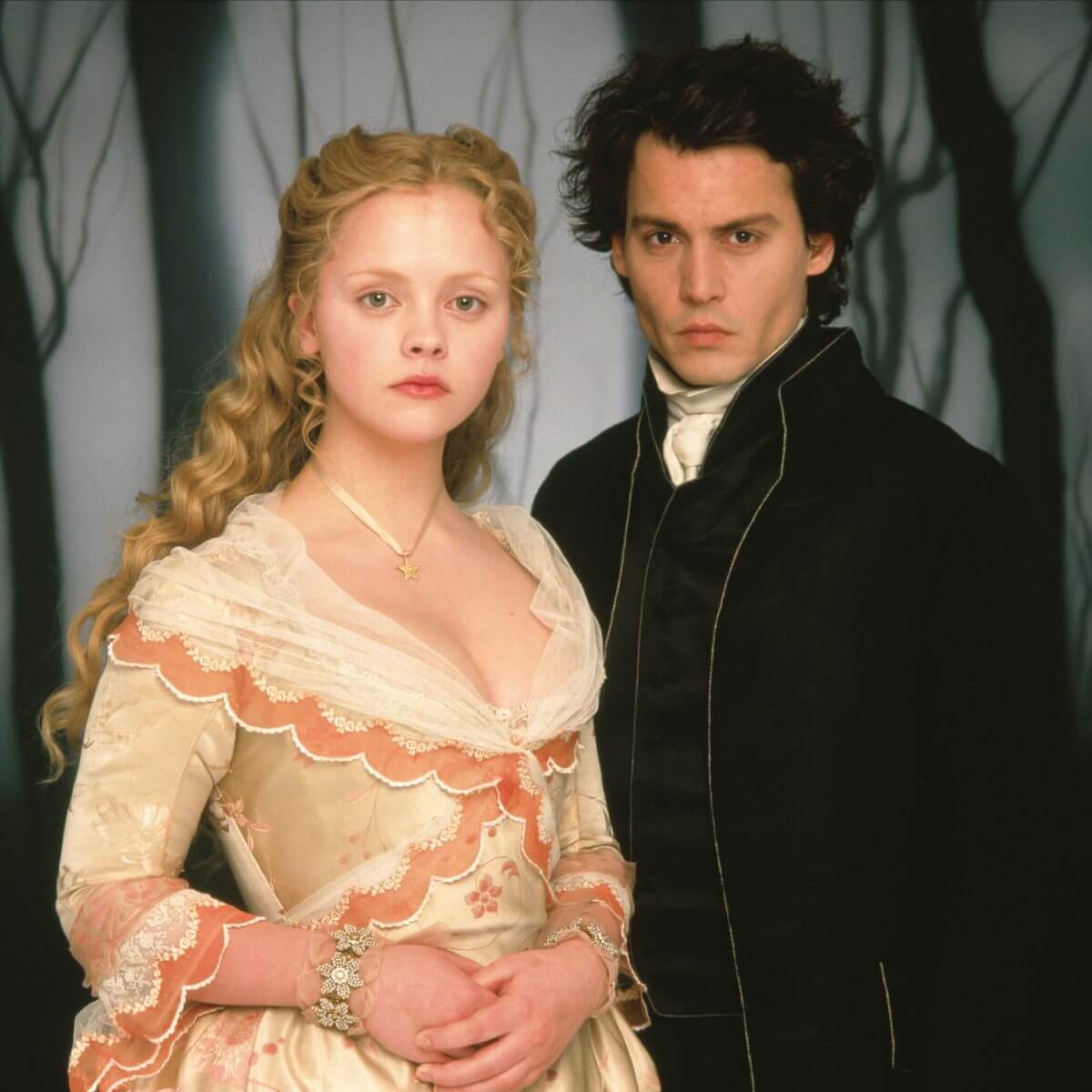 Sleepy Hollow promo shot with Christina Ricci and Johnny Depp