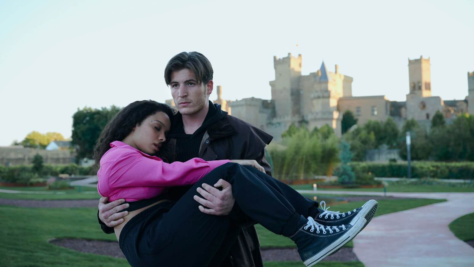 Vampire Academy 2022 Dimitri and Rose